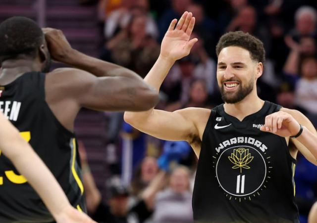 竞技宝 竞技宝官网 官方测速站-【现场】一秒风平浪静一秒急风骤雨 勇士主场现魔力